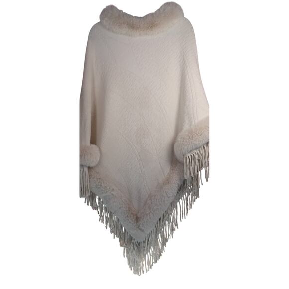 Elegant Knit Poncho Shawl Wrap with Faux Fur Collar & Tassel Hem Cozy One Size - Picture 4 of 9